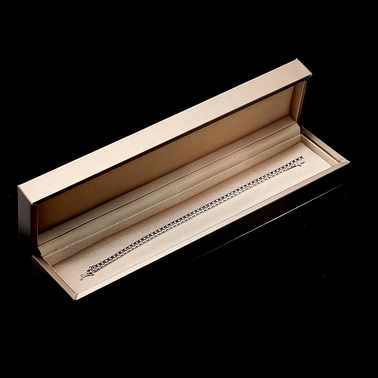 Bracelet tennis en or 2,00 ct et diamants noirs - modèle br2694