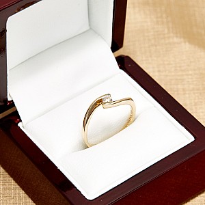 Engagement ring i005 in Gold with Diamond 0.10ct - 0.25ct
