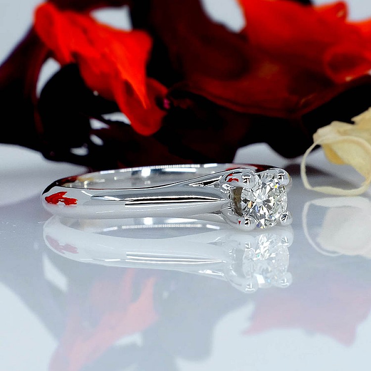 Engagement ring i122047 in Gold with Diamond - GIA 0.30ct - 0.40ct