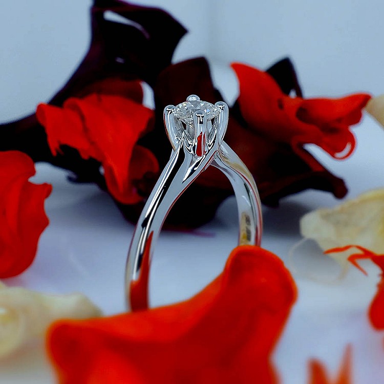 Engagement ring i122047 in Gold with Diamond - GIA 0.30ct - 0.40ct