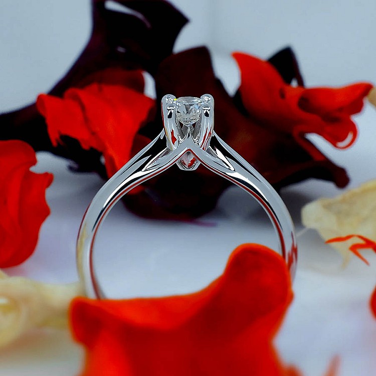 Bague de fiançailles en or avec diamant certifié GIA de 0,50 ct ou 0,70 ct - modèle i122047