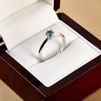 Tiffany engagement ring in 18k Gold or Platinum with 0.15ct - 0.25ct blue diamond - model i168