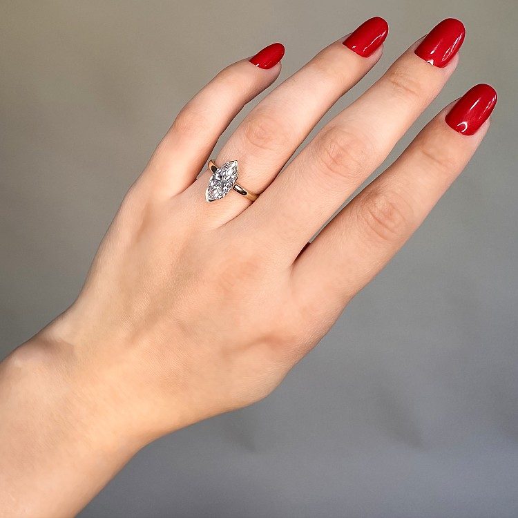 Anello di fidanzamento in platino con diamante incolore Marquise da 1,00 ct certificato IGI, creato in laboratorio - modello i4454