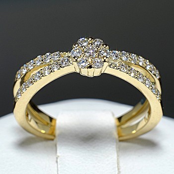 Gold Gift Ring with Diamonds - model i112