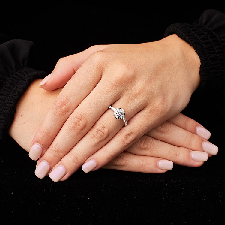 Bague de fiançailles en or avec diamant central certifié GIA de 0,30 ct ou 0,40 ct et diamants secondaires - modèle i122084