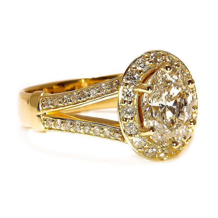 Halo Gold Engagement Ring with Oval Diamond GIA Certified 1.00ct - model i122311