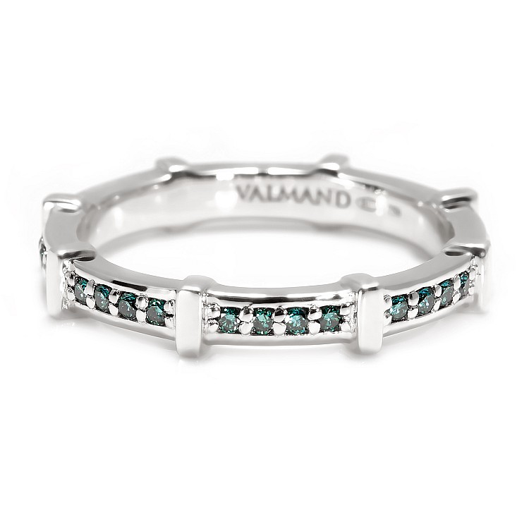 Gold Gift Ring with Blue Diamonds i122400db