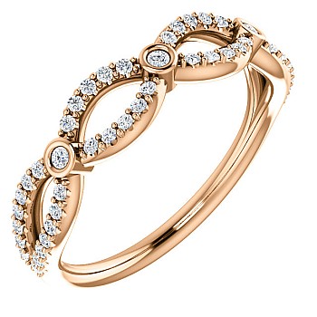 Gold Gift Ring with Diamonds - model i122841