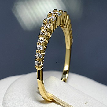 Bague cadeau en or avec diamants - modèle i596