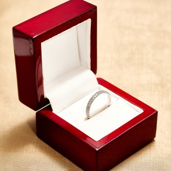 14k White Gold Gift Ring with Two Rows of Diamonds - model FM037