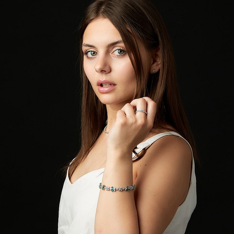 Gift Ring i1565didi in Gold with Diamonds