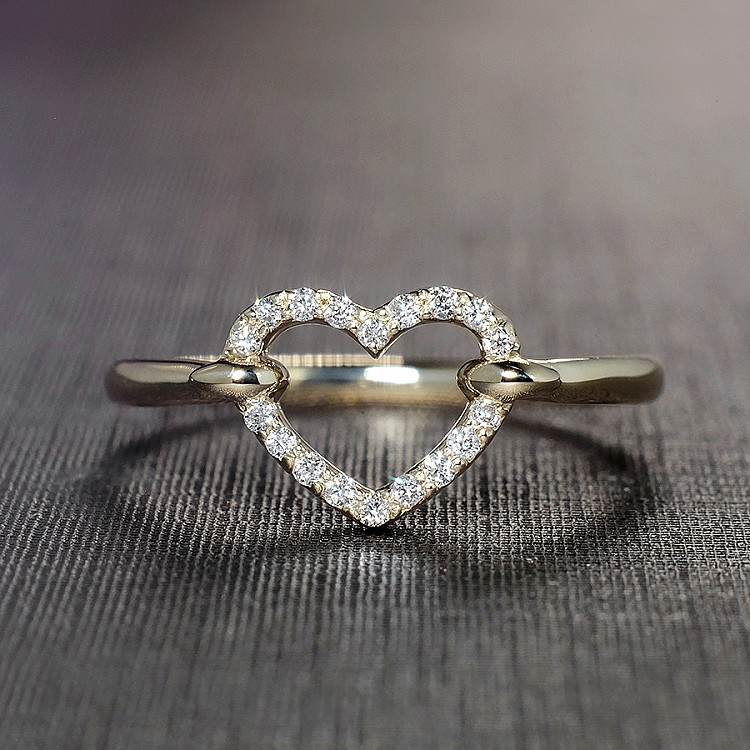 i345didi Gold Gift Ring with Diamonds in the Shape of a Heart