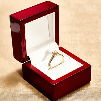 14K Yellow Gold Side-Stone Engagement Ring with IGI Certified Lab Grown Yellow Diamond - model i122604