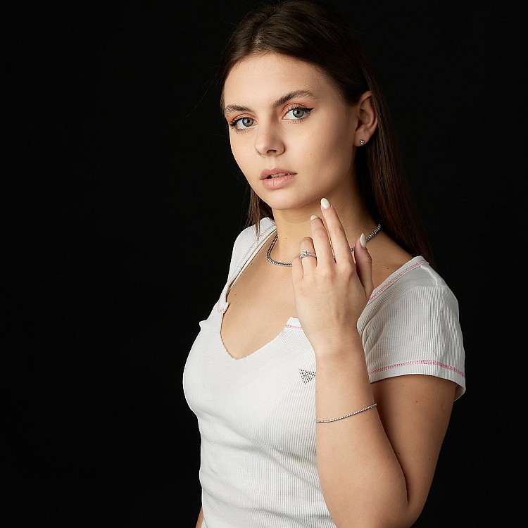 Vintage-Verlobungsring aus 18 Karat Weißgold mit IGI-zertifiziertem Diamanten – Modell i636