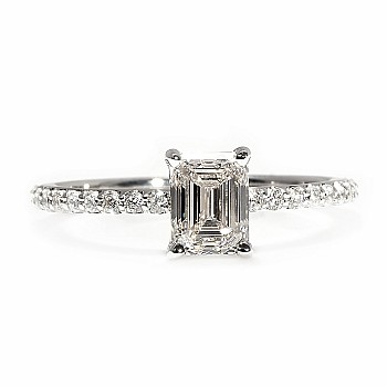Bague de fiançailles en or avec pierre latérale, diamant émeraude et diamant central certifié GIA de 0,50 ct ou 0,70 ct, et diamants secondaires - modèle i4111