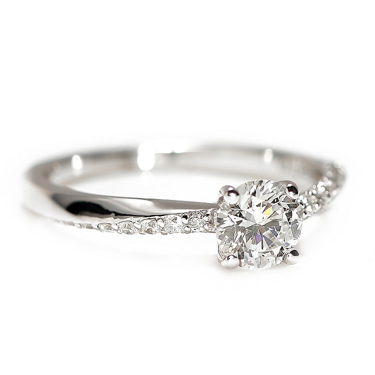 14k White Gold Side-Stone Engagement Ring with IGI Certified Lab Grown Colorless Diamond - model i588