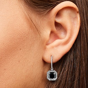 18K Gold Long Earrings with Cushion Black and Colorless Diamonds c1175DnChdi