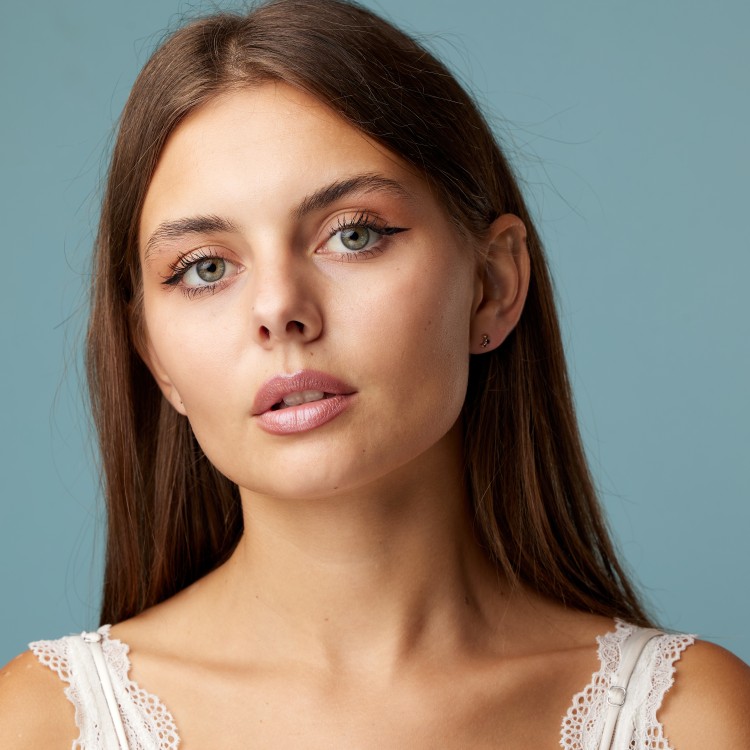 Boucles doreilles en or et diamants noirs - modèle c1944