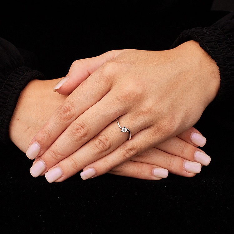 Anello di fidanzamento i571 in Oro con Diamante