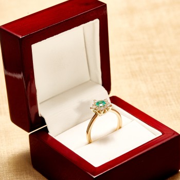 Snowflake engagement ring in 18k Gold or Platinum with emerald and diamonds - model i740