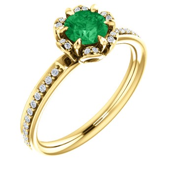 Gold Ring with Emerald and Diamonds - model 121997