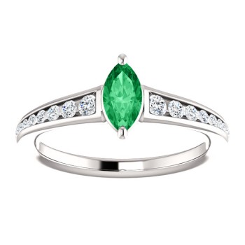 Gold Ring with Marquise Emerald and Diamonds - model 122866