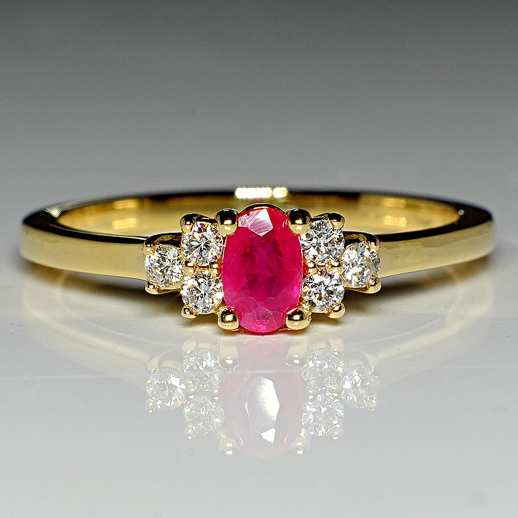 Engagement Ring i71604RboDi in Gold with Ruby and Diamonds