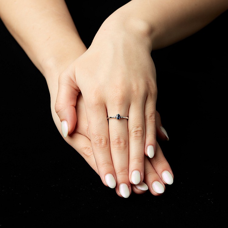 Anello Regalo i020SfODi in Oro con Zaffiro e Diamanti