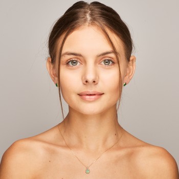 Vintage Gold or Platinum Pendant with Oval Emerald - model pan1579