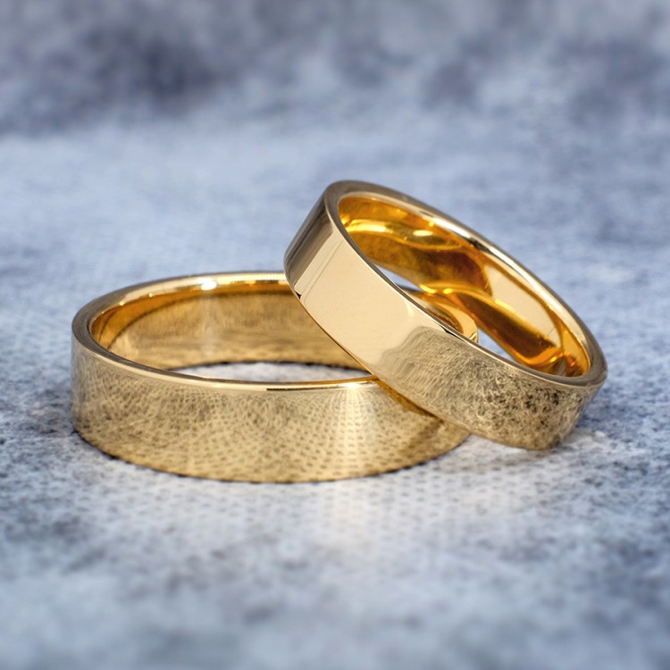Classic v134 straight wedding rings in Gold or Platinum