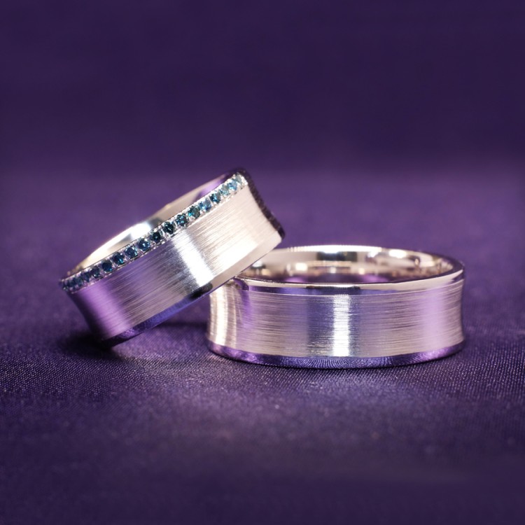Fedi nuziali Barcuta v170 in oro o platino con diamanti blu