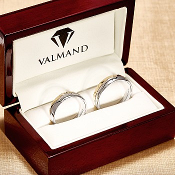 Alliances en or bicolore avec diamants incolores - modèle v172.2