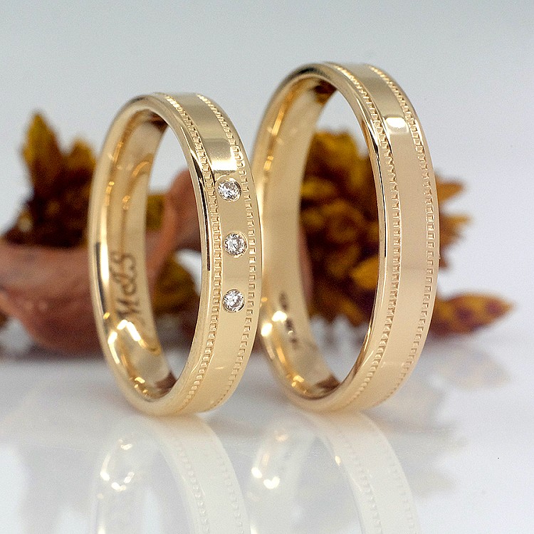 Alliances en or ou en platine avec diamants - modèle v324.1