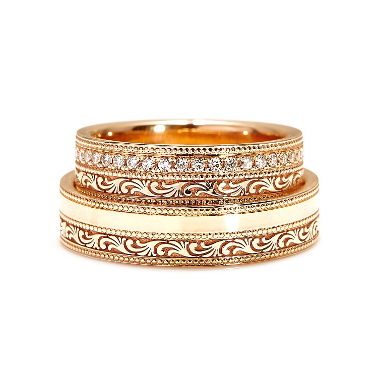 Alliances en or ou en platine avec motif laser et diamants - modèle v4084