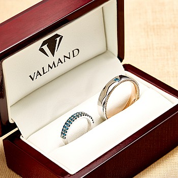 Alliances Verragio en or ou platine avec diamants bleus - modèle v755