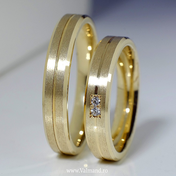 Alliances en or ou en platine avec diamants - modèle v841