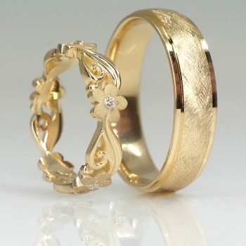 Anillos de boda de oro personalizados con diamantes - modelo v9732