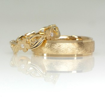 Anillos de boda de oro personalizados con diamantes - modelo v9732