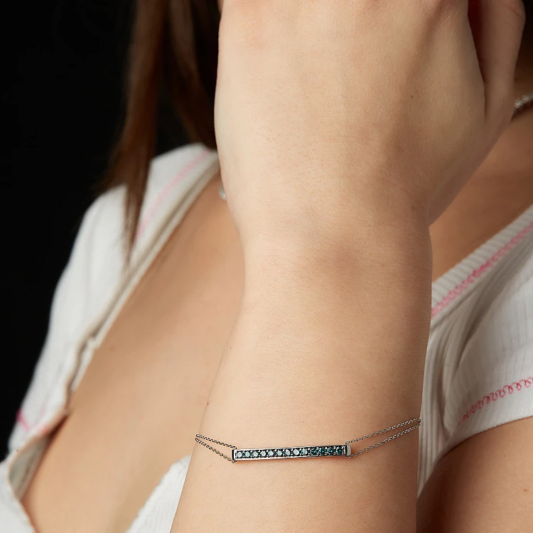Bracelet en or et diamants bleus - modèle br1365
