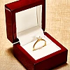 Anello di fidanzamento classico in oro con diamante taglio princess e certificato GIA - i026Dip