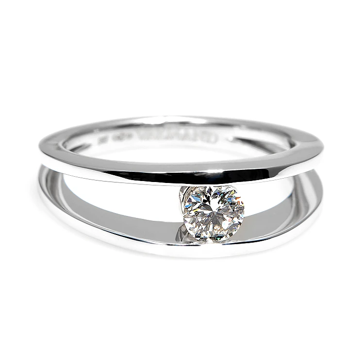 18K Gold Engagement Ring with GIA Certified Brilliant Diamond - model i1145