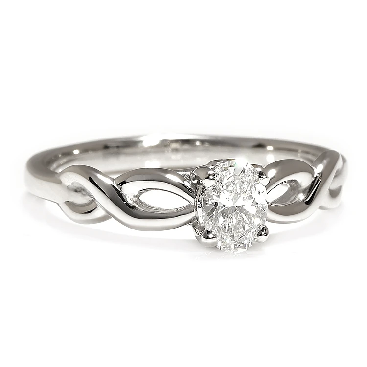 Anillo de compromiso solitario con diamante ovalado incoloro en platino, certificado por el GIA - modelo i122455