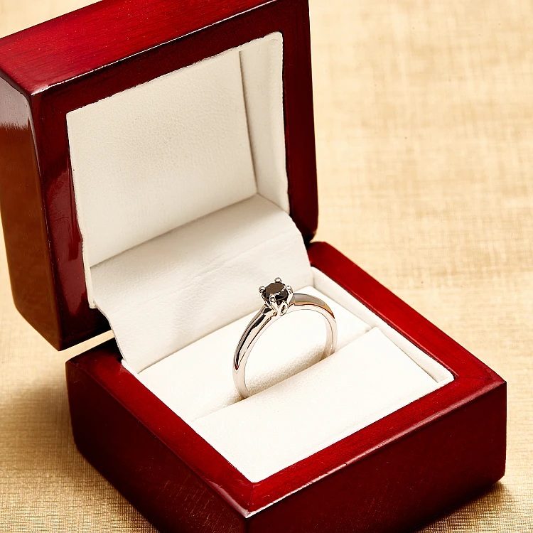Bague de fiançailles en or avec diamant noir 0,33 ct - 0,85 ct - modèle i123058