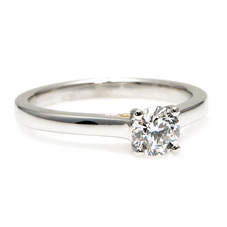 Anillo de compromiso de oro con diamante incoloro de 0,30 ct o 0,40 ct con certificación GIA - modelo i123059