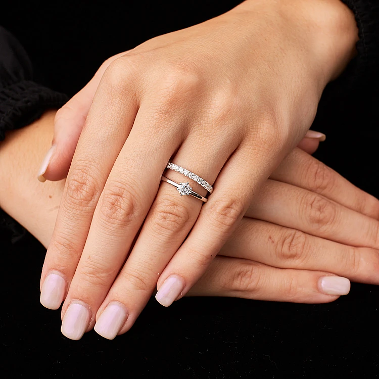 18K Gold Engagement Ring with GIA Certified Brilliant Diamond - model i1450