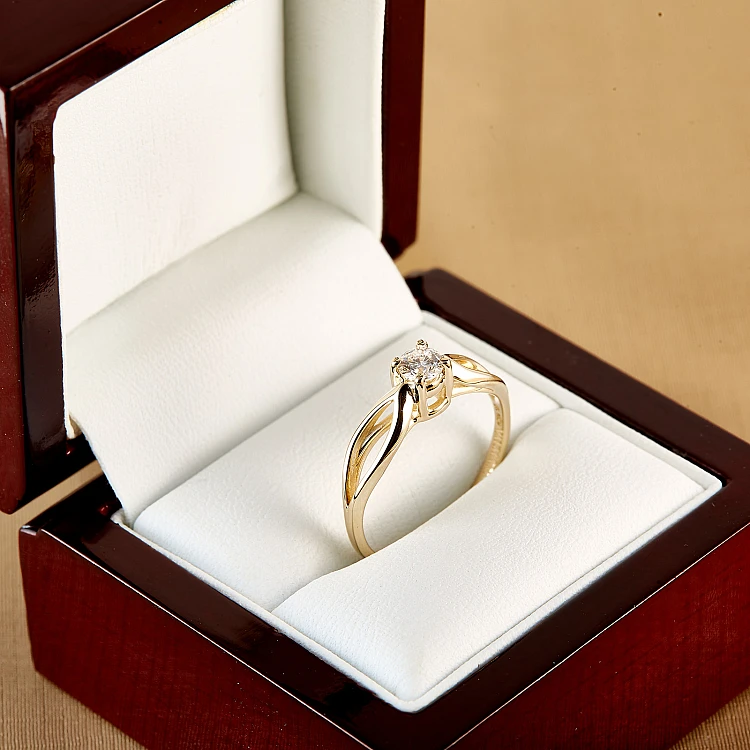 Anillo de compromiso de oro con diamante incoloro de 1,00 ct con certificación GIA - modelo i71627