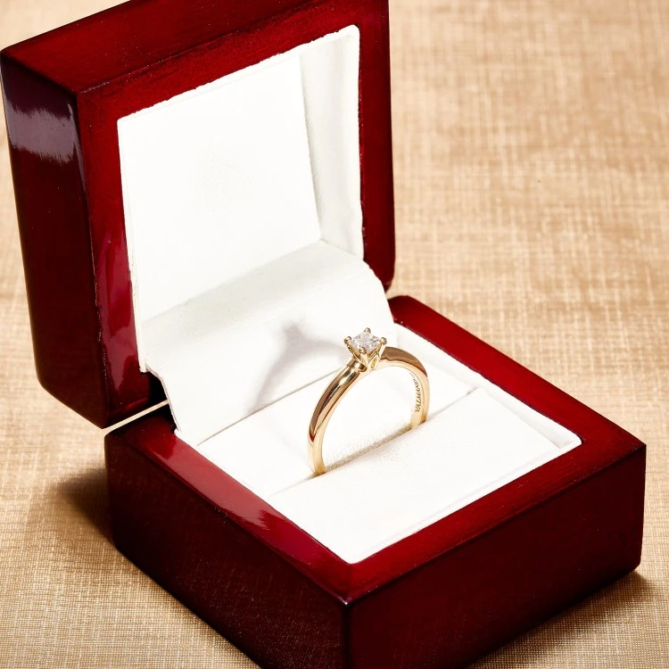 Anillo de compromiso de oro con diamante certificado GIA de 0,30 o 0,40 ct - modelo i123058