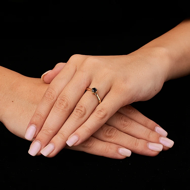 Bague de fiançailles en or avec diamant noir et diamants - modèle i122995