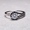 Verlobungsring aus 18-karätigem Gold mit GIA-zertifiziertem runden Diamanten und schwarzen Diamanten – Modell i1240