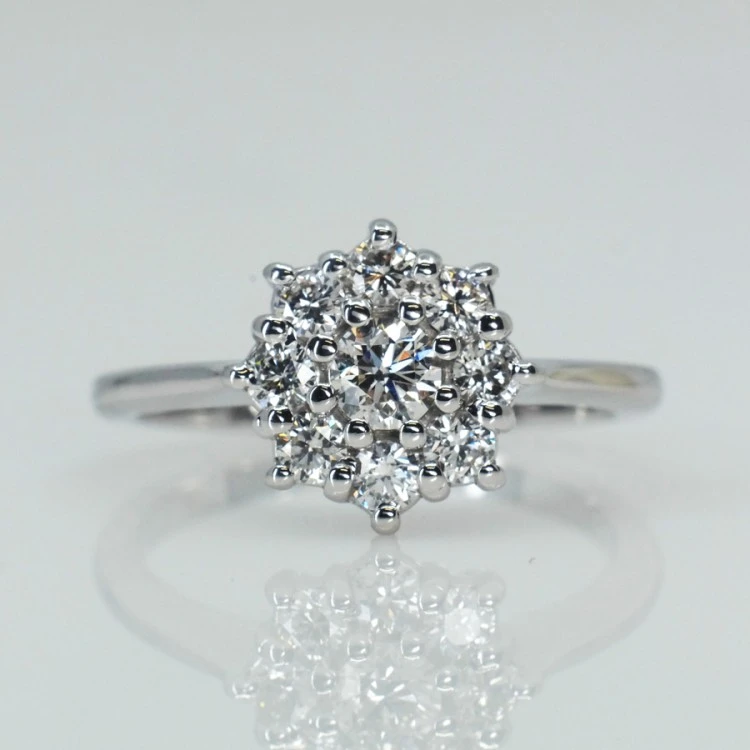 Anillo de compromiso o aniversario de oro con diamantes - modelo i531